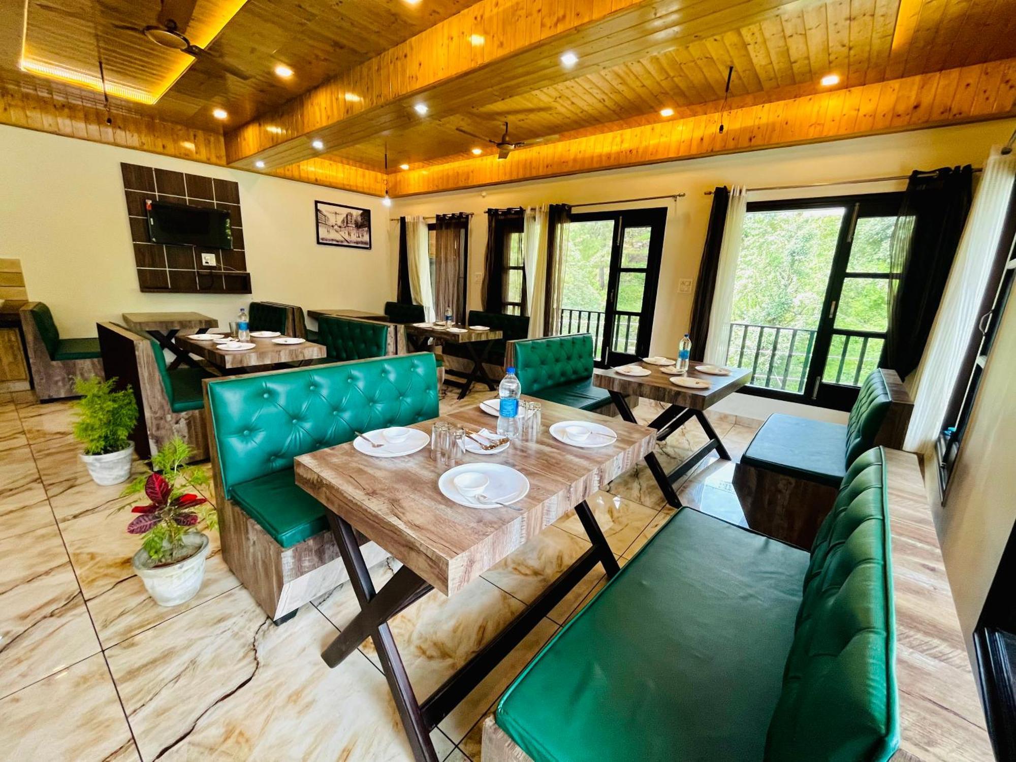 Hotel Forest View Dalhousie, Banikhet Exterior photo