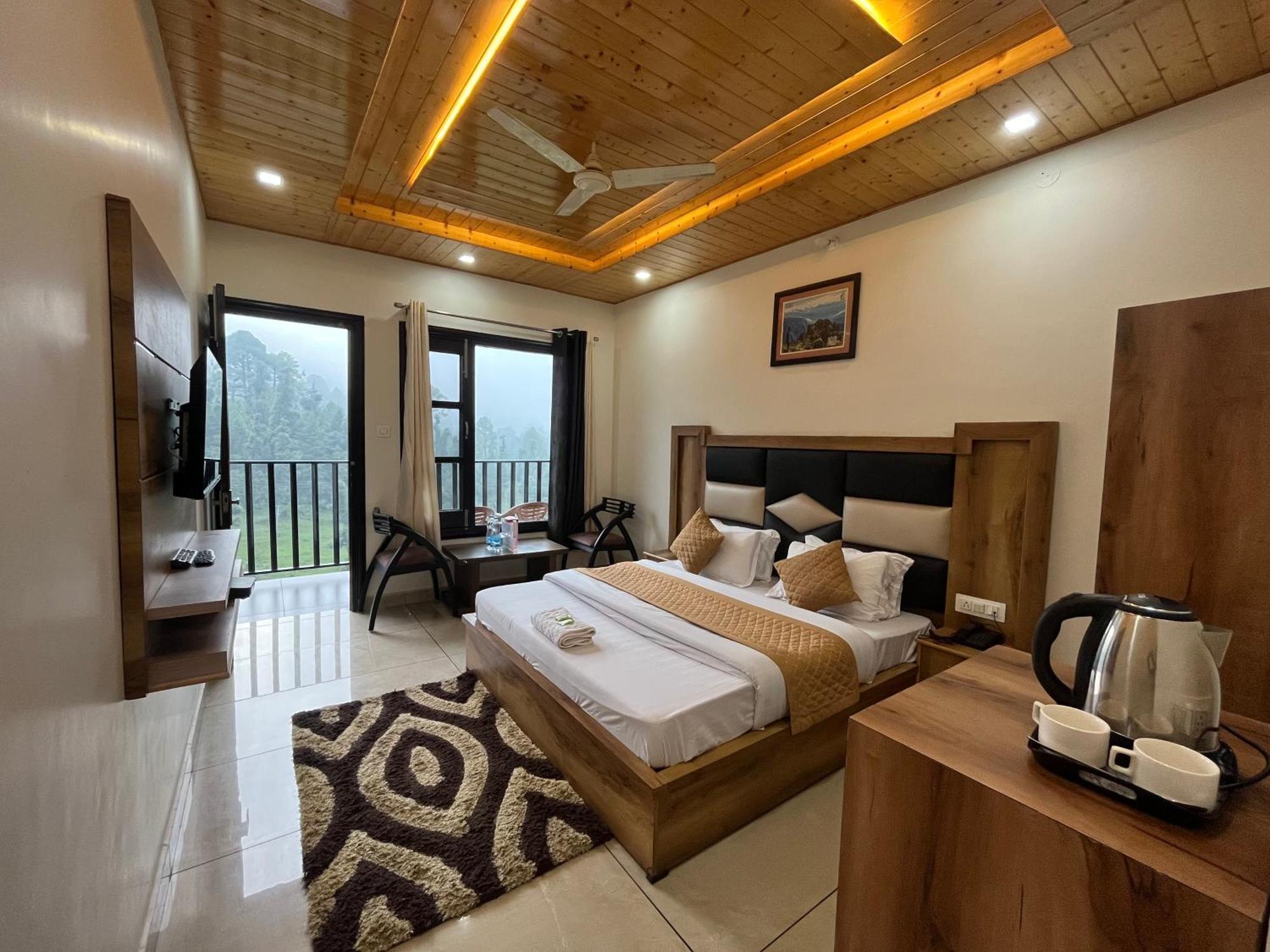 Hotel Forest View Dalhousie, Banikhet Exterior photo